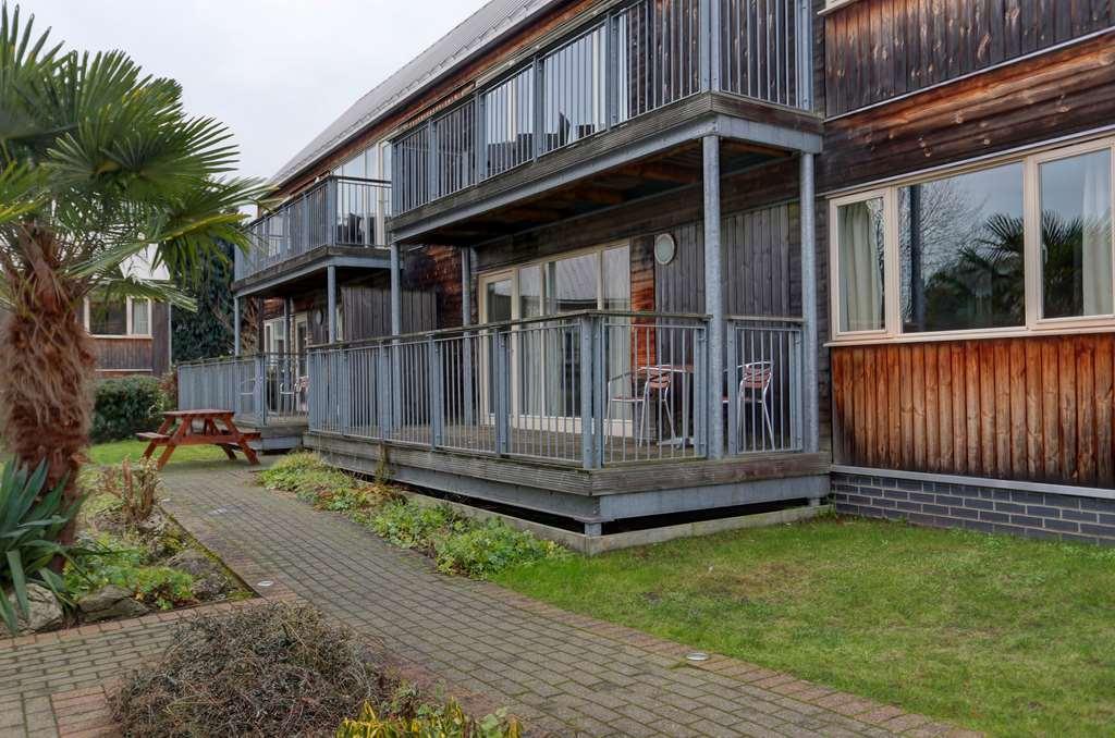 Hotel Oaklands 3*