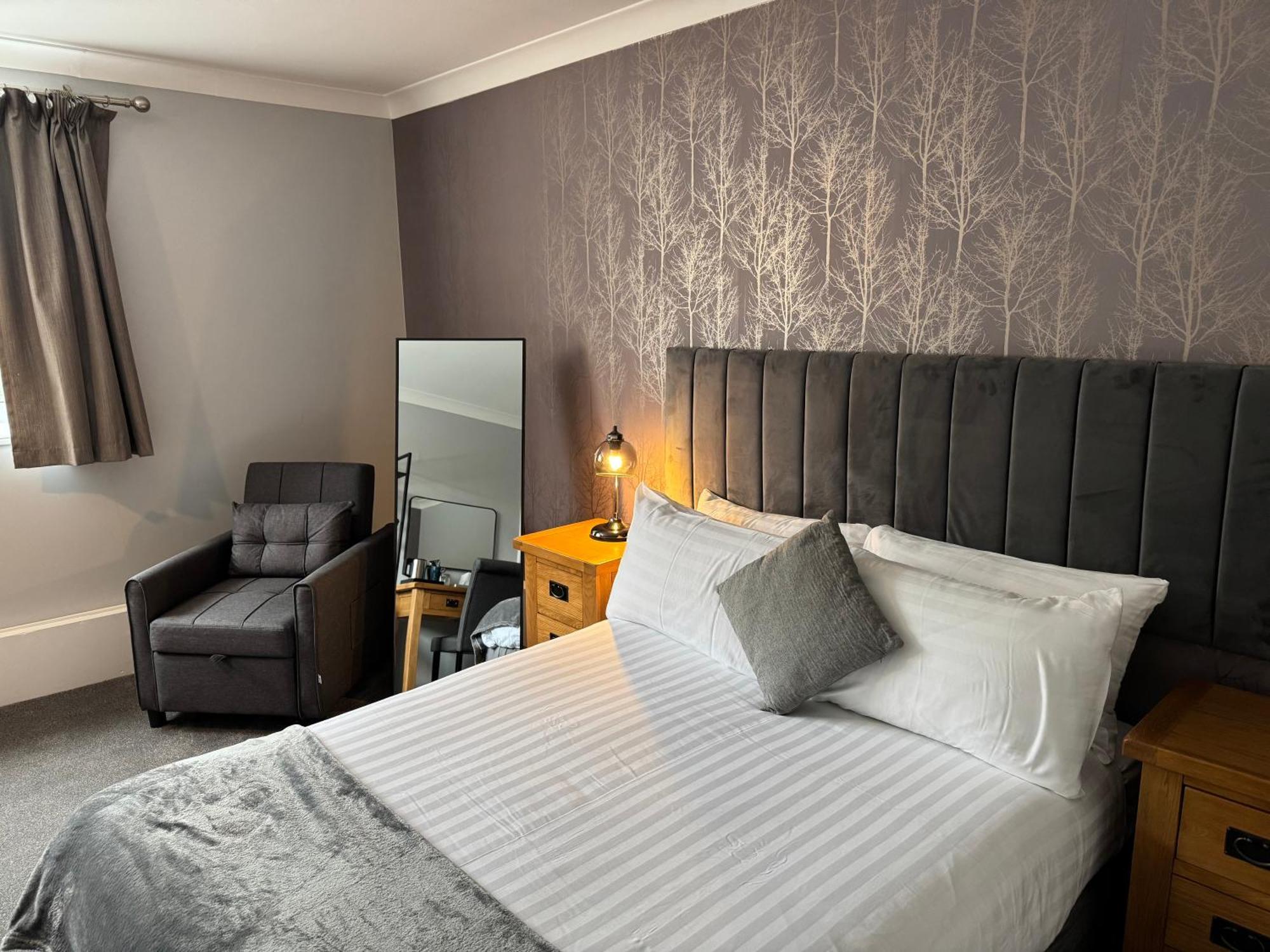 Oaklands Hotel Thorpe St Andrew