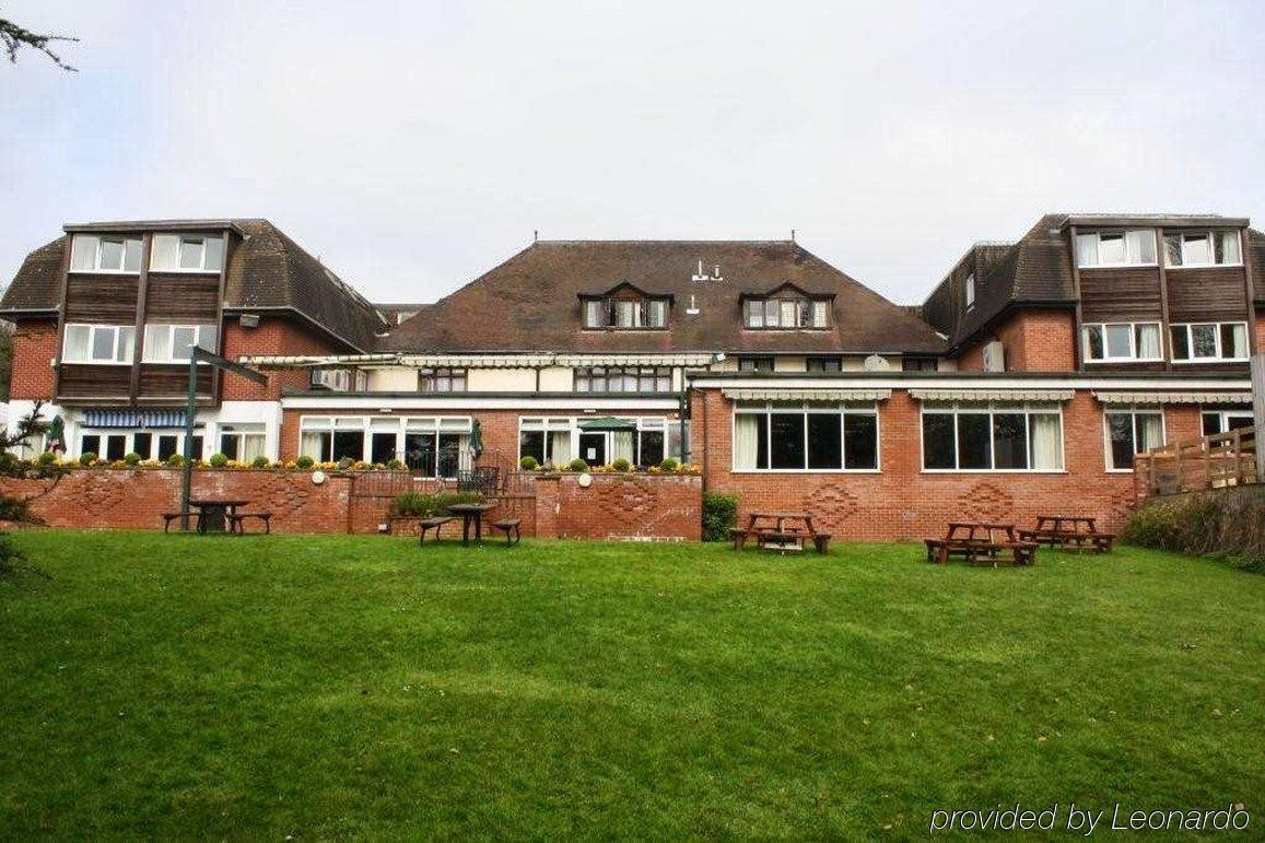 Hotel Oaklands 3*